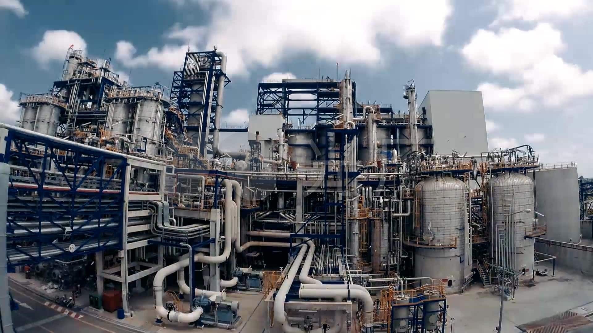 Anhui Huanrui a remporté l'appel d'offres de Wanhua Chemical pour la fourniture de cadres de traçage électrique à puissance constante, contribuant ainsi à l'innovation et au développement de l'industrie chimique.