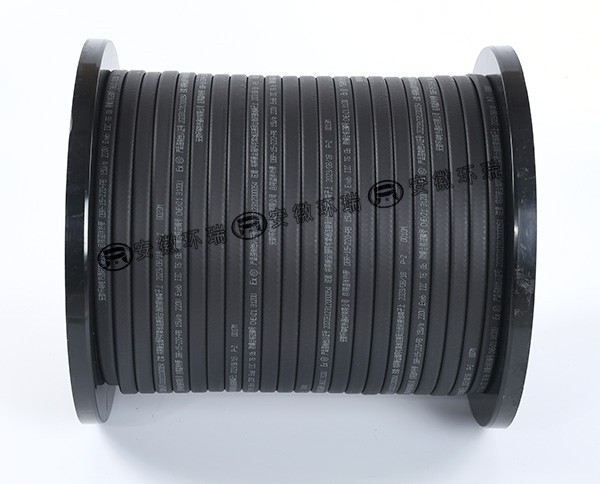 Introduction à la sélection des câbles chauffants électriques pour l'isolation complexe des canalisations